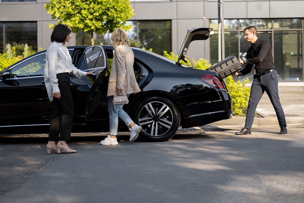 10 Reasons to Recruit a Safe Driver in Dubai