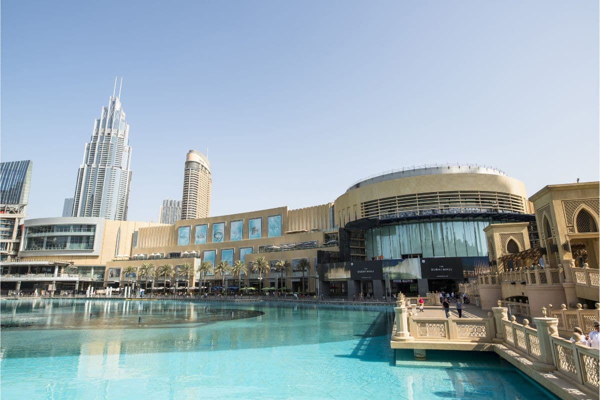 Hotels in and around Burj Khalifa.